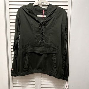 Army  green hooded jacket